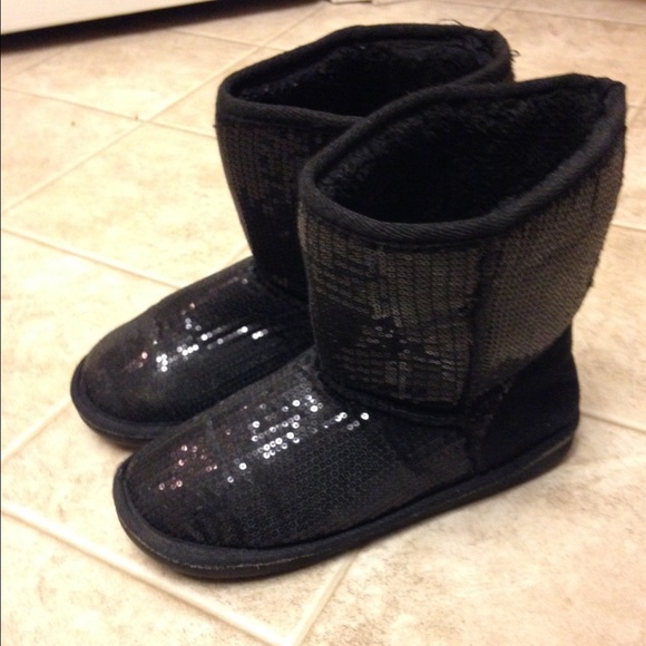 Black sparkly boots