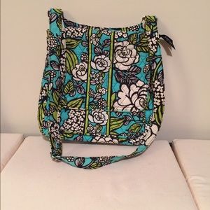 Vera Bradley Island Bloom Letter carrier style