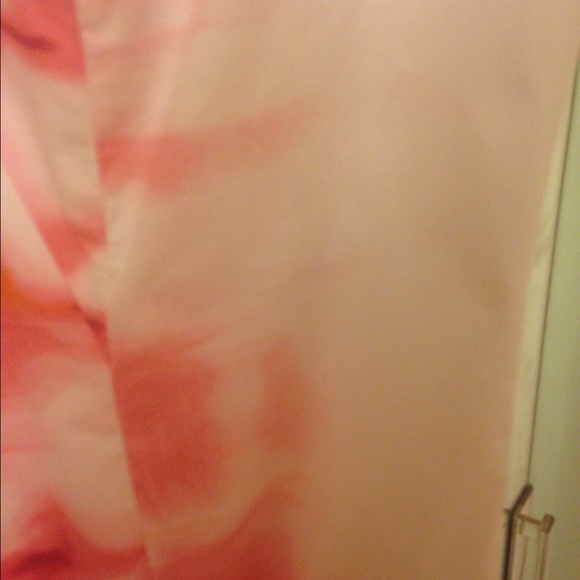 Dress sold - Picture 2 of 2