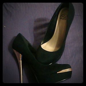 Black heels
