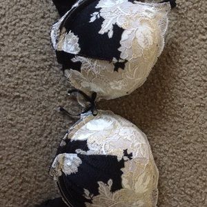 Victoria's Secret 34A Bombshell