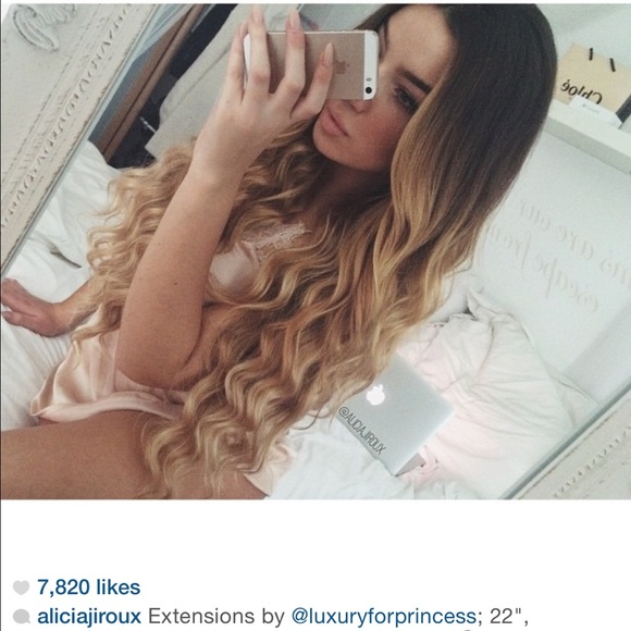 SOLD Hair extensions - Picture 3 of 4