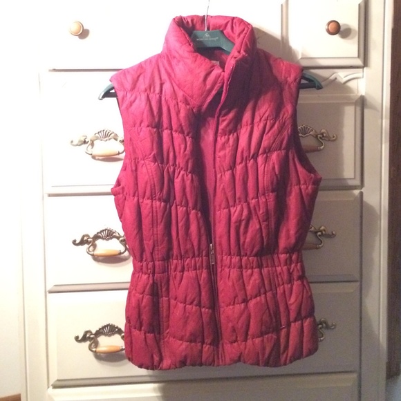 Vest - Picture 1 of 3