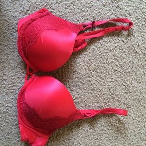 Victoria's Secret 34A Bombshell