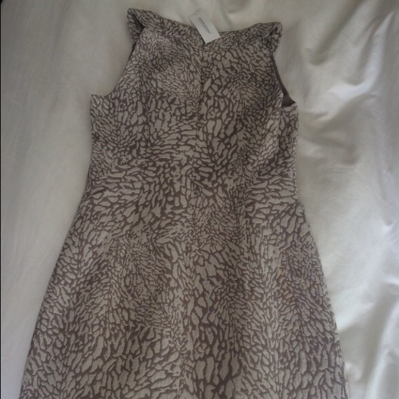 Banana Republic. - Picture 3 of 4