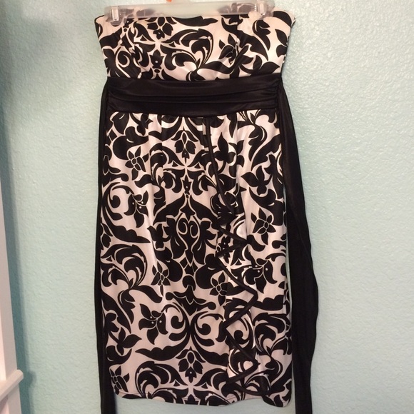 ✖️Black floral satin dress✖️