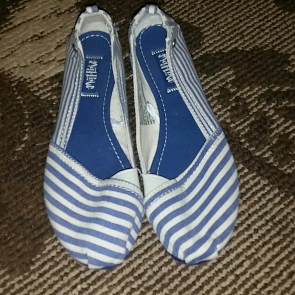 Blue and White Striped Flats - Picture 1 of 4