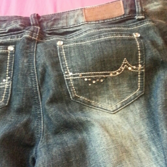 Jeans - Picture 2 of 3