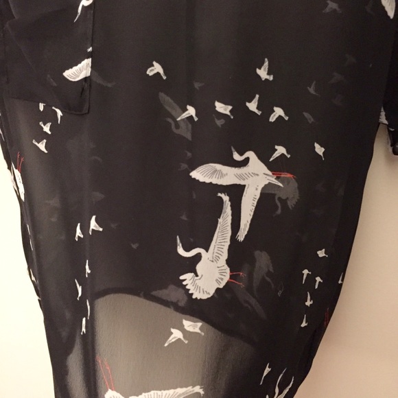 BUNDLED HP🎉[Patterson j Kincaid] crane sheer top - Picture 4 of 4