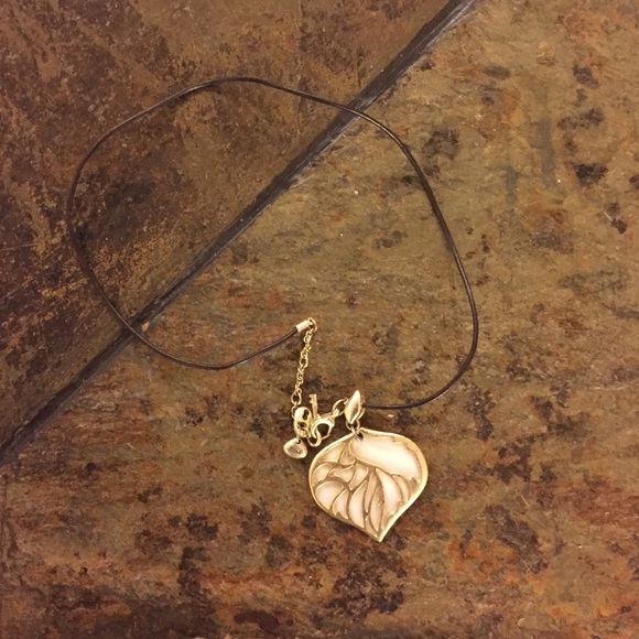 Fossil necklace