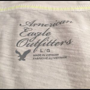 American Eagle white v-neck shirt