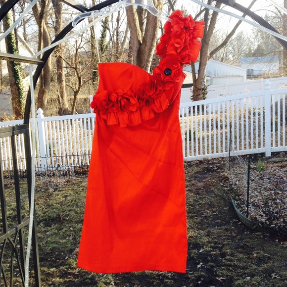 👗Red Swag Shoulder Cocktail Dress - Picture 5 of 8