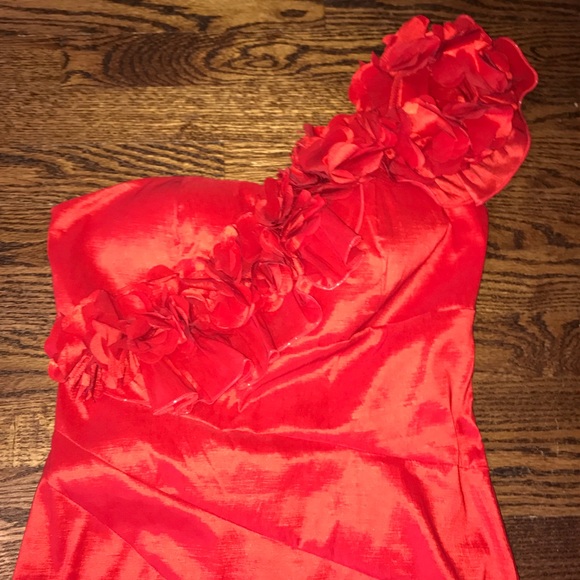 👗Red Swag Shoulder Cocktail Dress - Picture 2 of 8
