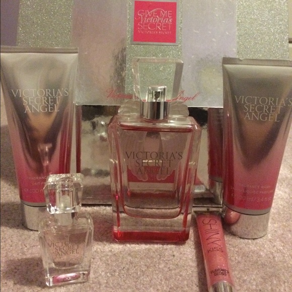 Victoria's Secret Angel Set