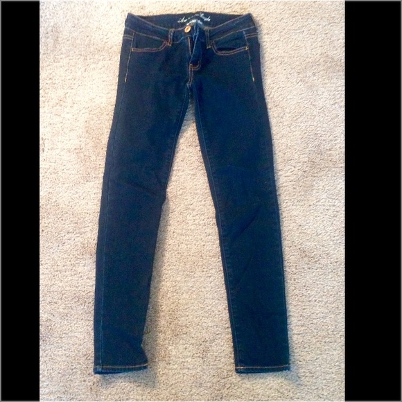 American Eagle dark wash super stretch skinny jean