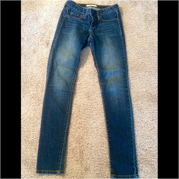 Bullhead black jeans in medium wash size 1