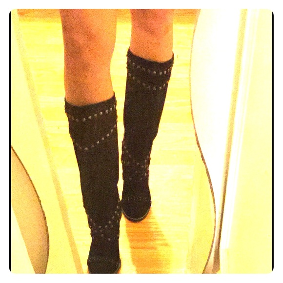 Suede boots