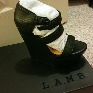 New L.A.M.B. Inesa Wedge