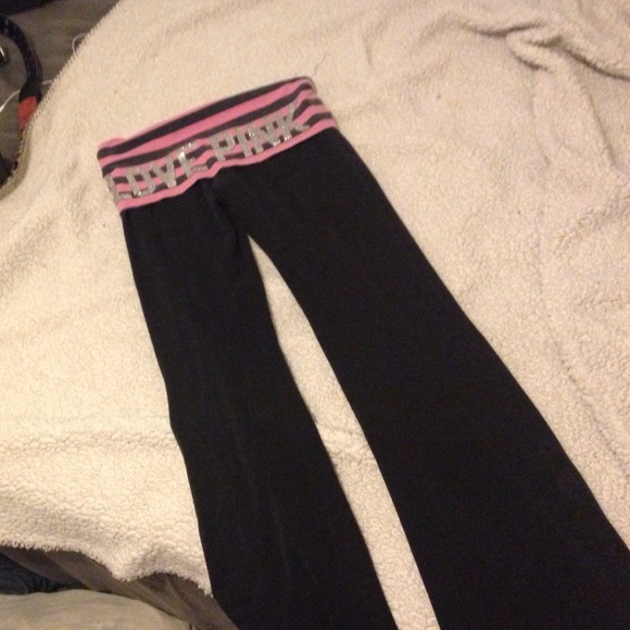 Victoria secret yoga pants - Picture 3 of 4
