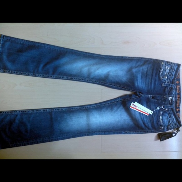 NWT rock revivals