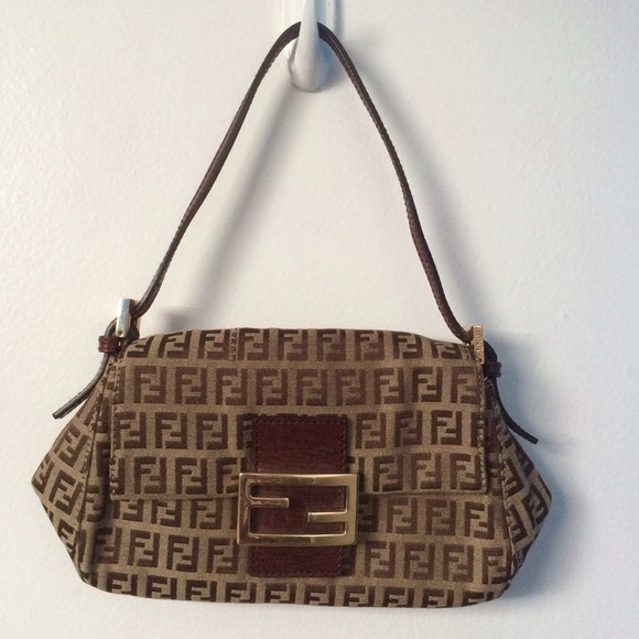 ✨FINAL SALE, HUGE REDUCTION!✨ Authentic FENDI Bag