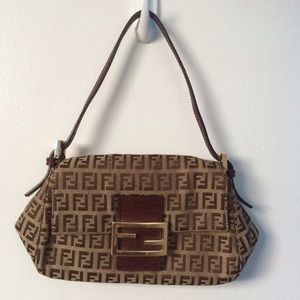 ✨FINAL SALE, HUGE REDUCTION!✨ Authentic FENDI Bag