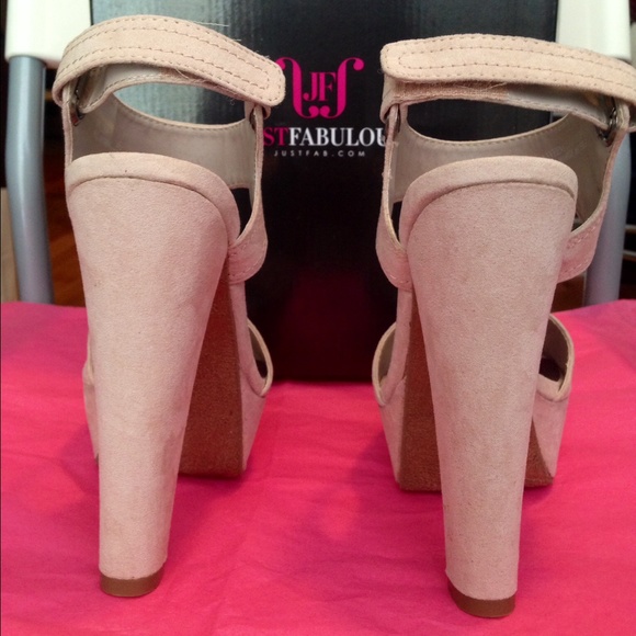 Just Fabulous Pale Light Blush Platform Sandals - Picture 3 of 4