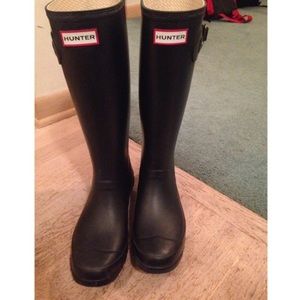 Huntress Tall Matte Black Hunter Boots