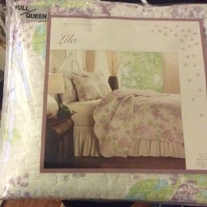 Full/queen size bed spread