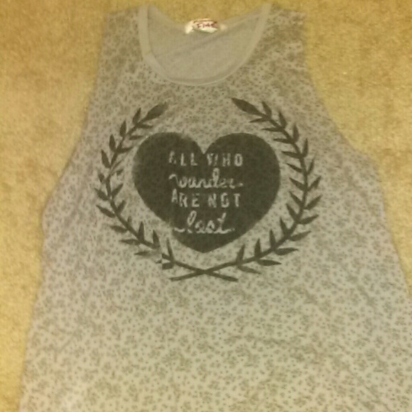 Size M tank