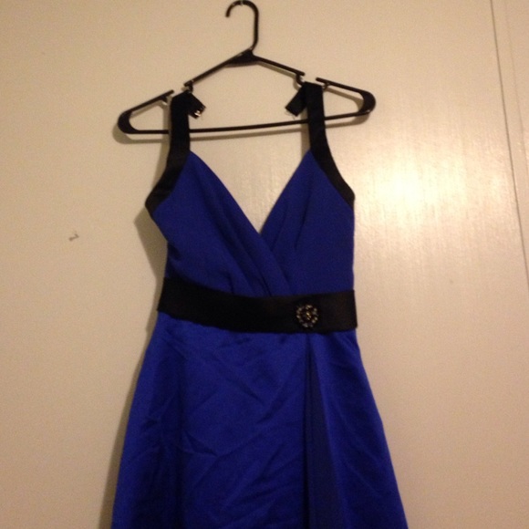 Brides mate dress or prom dress - Picture 1 of 4