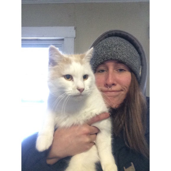 Meet your Seller 😻 - Picture 2 of 3