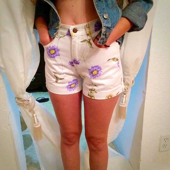 Lee White Floral High Waisted Shorts