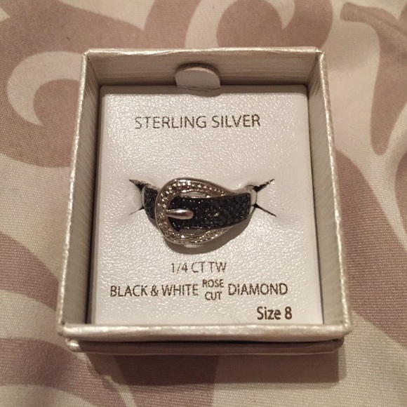 Victoria Townsend buckle ring