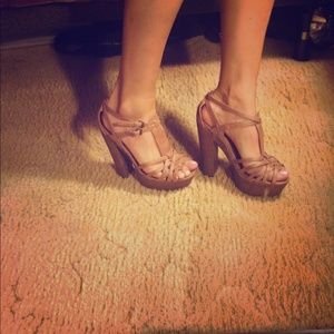 🌸Super cute heels!🌸