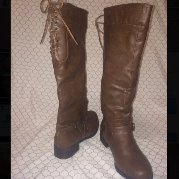 Xoxo dark brown boots And brown bathing suit