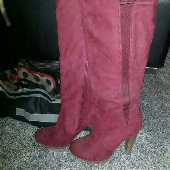 Maroon knee high boot with heel