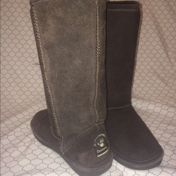 Bearpaw bark brown boots