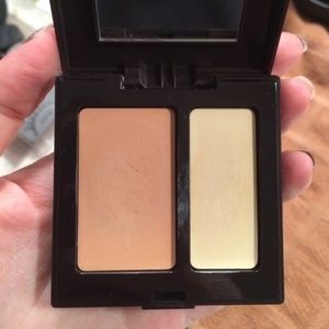 Laura mercier secret camouflage in SC 1