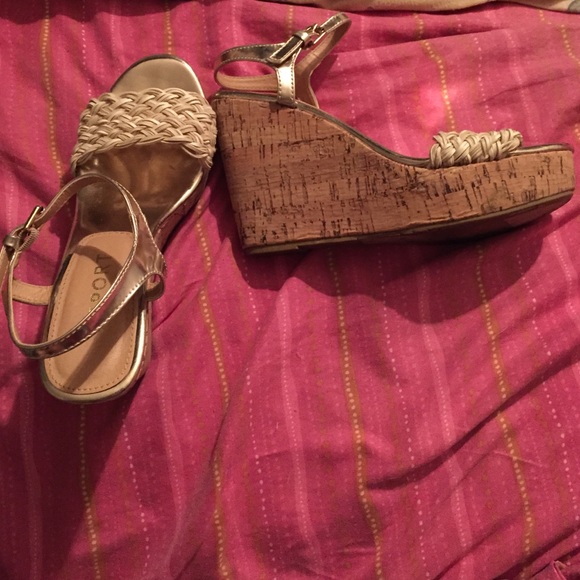 cute wedges!