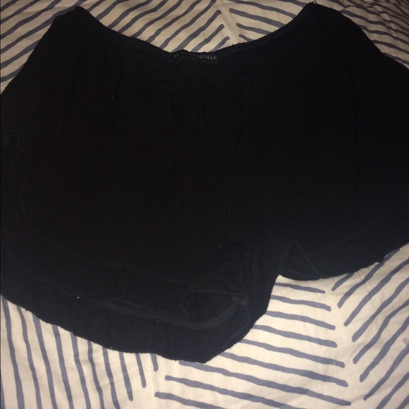 Black vodi shorts
