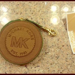 NWT Rare Authentic Michael Kors Coin Purse Green