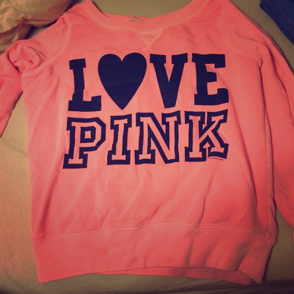 Victoria's Secret pink crewneck 💗
