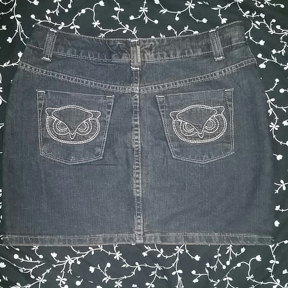 NWOT Owl Detail Denim Skirt