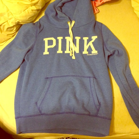 Victoria's Secret pink hoodie 💙
