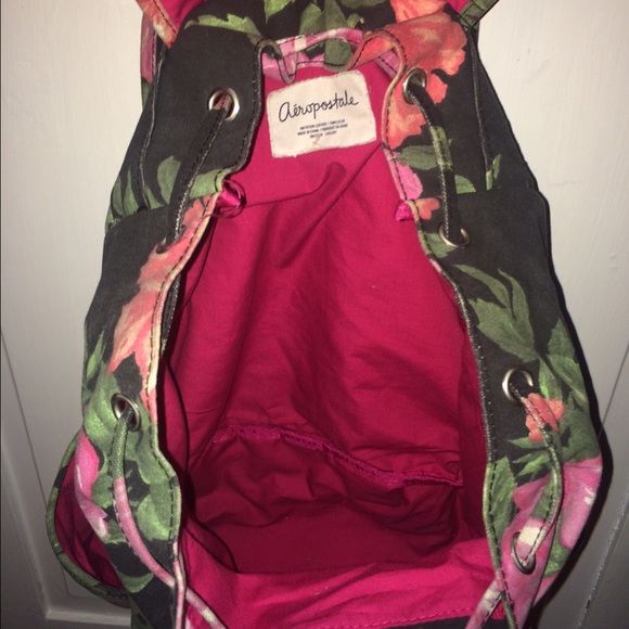 Floral Backpack - Picture 2 of 4