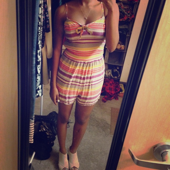 Forever21 romper! - Picture 1 of 4