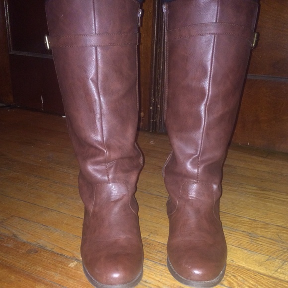 Brown boots