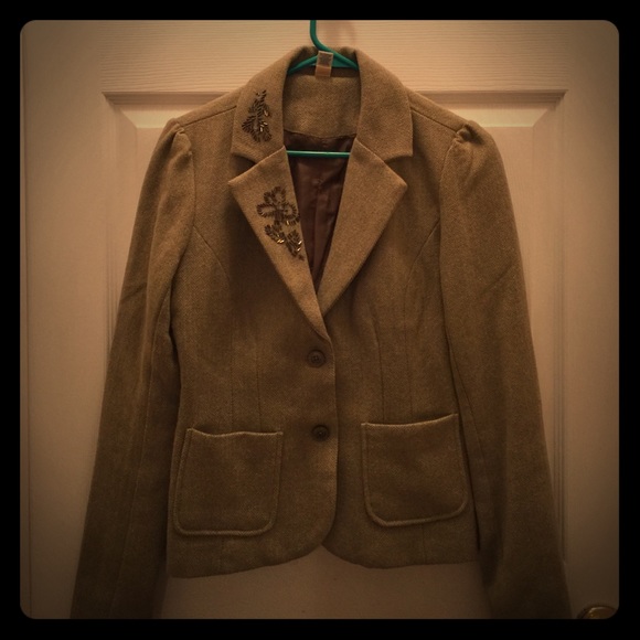 Blazer - Picture 1 of 3