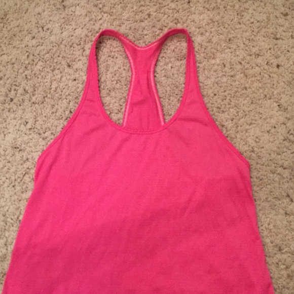 Lululemon 105 singlet pink size 6